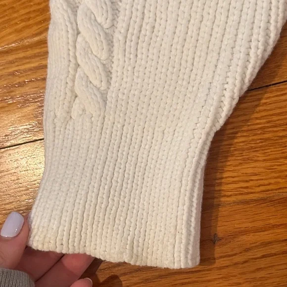 J. Crew Women’s White Cable-Knit V-Neck Cropped Sweater M - Picture 6 of 7